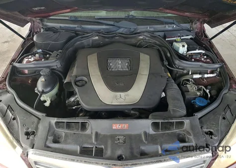 2009 Mercedes-Benz C 300 z USA, uszkodzony, nr VIN WDDGF54X09F219185